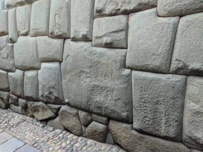 walking cusco3